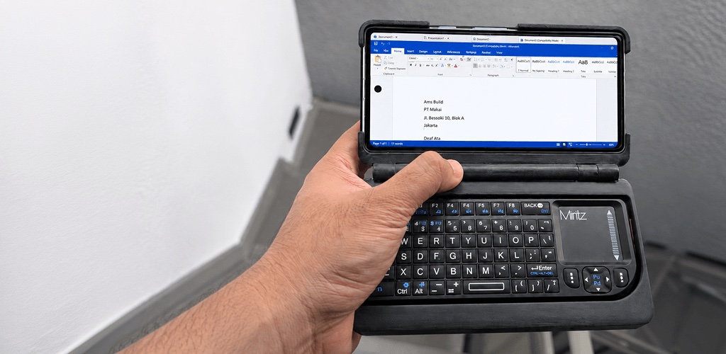 Brain Office berjalan di cyberdeck Android